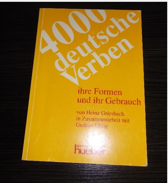 كتاب يضم 4000 فعل في اللغة الألمانية مع تصريف الافعال الألمانية
